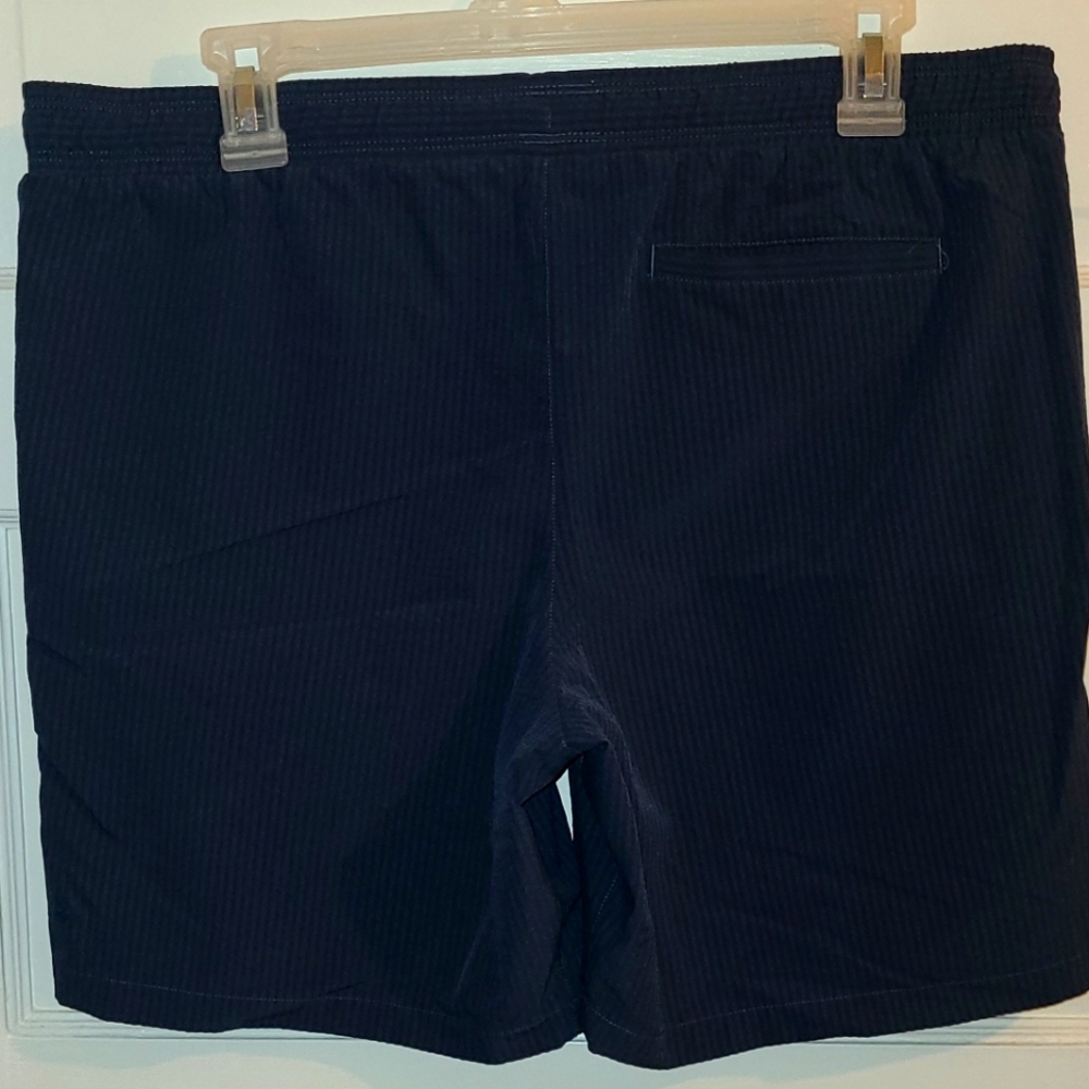 All In Motion shorts - Picture 2 of 2